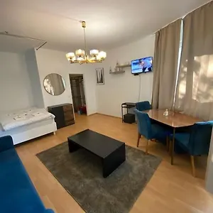https://apartment-with-balcony.find-berlin-hotels.com